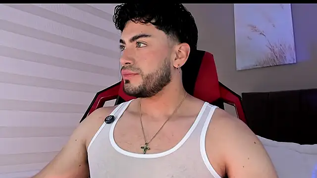 Snapshot of Alexander_Diazz chatting on April 2026 01:05:02 PM Alexander Diazz online show from April 2026 01:05:02 PM