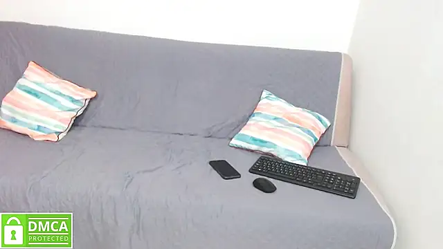 Snapshot of Denzel_Ass26 chatting on May 2026 10:47:02 PM Denzel Ass26 online show from May 2026 10:47:02 PM