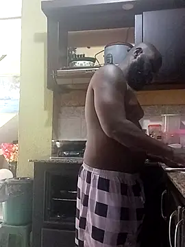 Salchichon18 online show from April 2026 04:01:01 PM