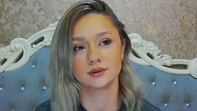 Snapshot of Ivy_Quin chatting on May 2026 03:36:02 AM Ivy Quin online show from May 2026 03:36:02 AM