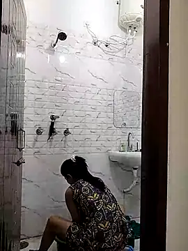 Love-Birdss online show from April 2026 09:27:01 AM