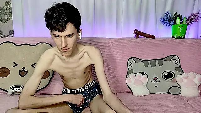 GoodBoyLuca online show from June 2026 03:25:01 AM