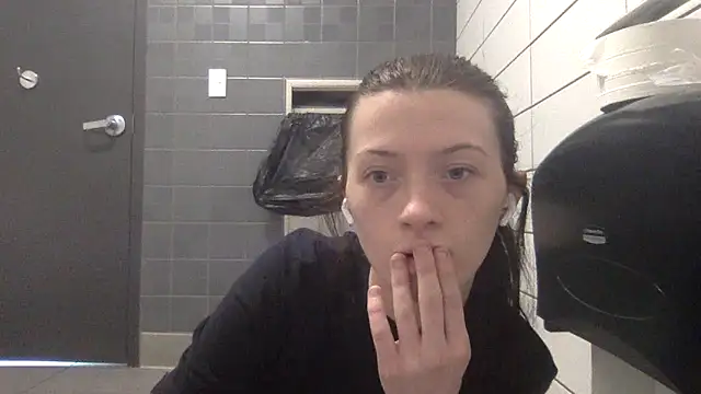 Snapshot of Munchkinbaby72318 chatting on May 2026 08:13:02 PM Munchkinbaby72318 online show from May 2026 08:13:02 PM