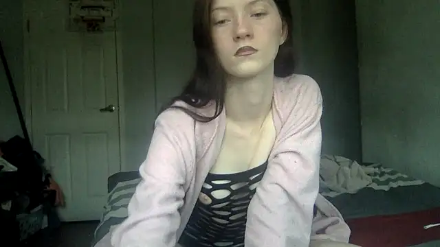 Snapshot of Munchkinbaby72318 chatting on July 2026 07:02:02 PM Munchkinbaby72318 online show from July 2026 07:02:02 PM