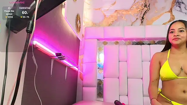 Snapshot of bunny_angel_ chatting on April 2026 03:02:01 PM bunny angel online show from April 2026 03:02:01 PM