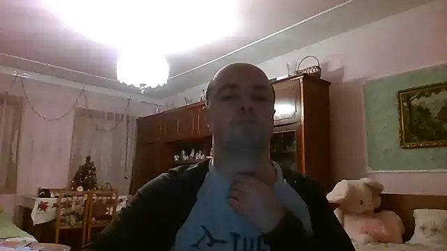 Snapshot of Luceriusbigass chatting on December 2024 04:28:01 PM Luceriusbigass online show from December 2024 04:28:01 PM