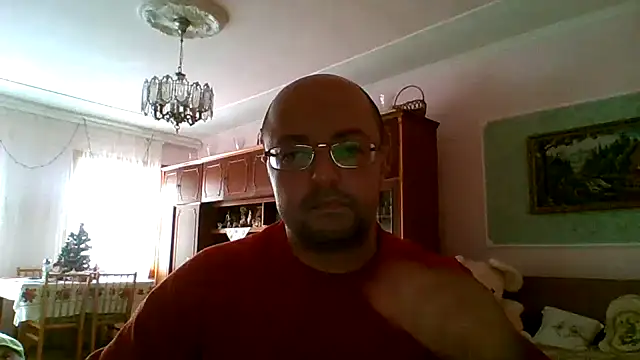 Snapshot of Luceriusbigass chatting on December 2024 11:29:01 AM Luceriusbigass online show from December 2024 11:29:01 AM