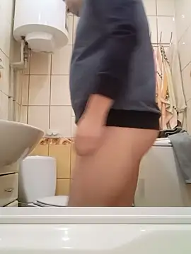 Snapshot of Luceriusbigass chatting on February 2025 05:19:02 PM Luceriusbigass online show from February 2025 05:19:02 PM