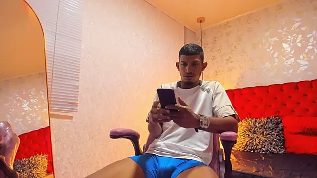 Snapshot of brad_Browns chatting on April 2026 12:56:01 PM brad Browns online show from April 2026 12:56:01 PM