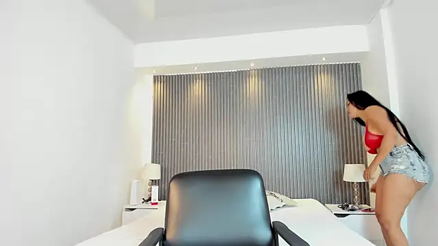 gaialewis online show from April 2026 12:43:01 PM