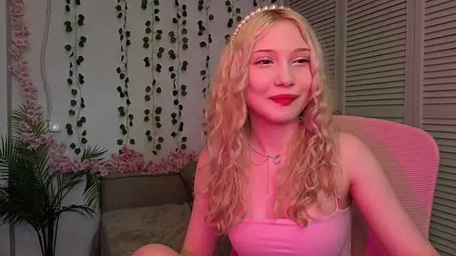 vielleee online show from May 2026 01:07:02 PM