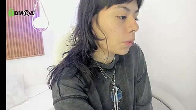 Snapshot of ghostmila chatting on May 2026 01:49:02 PM ghostmila online show from May 2026 01:49:02 PM