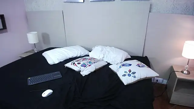 Camille n Shaggy online show from April 2026 07:45:01 AM