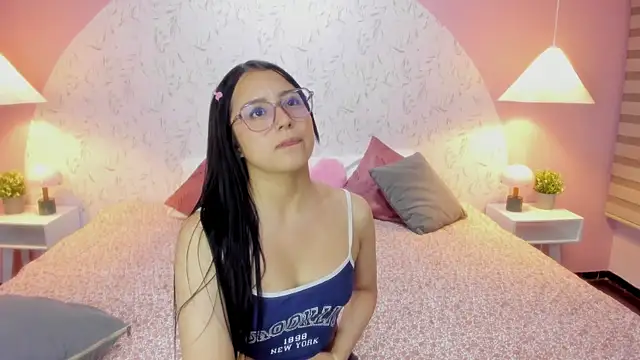 Leah Brm online show from April 2026 12:32:02 PM