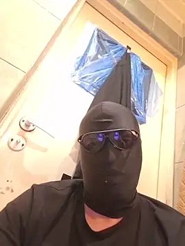 Snapshot of Dark_Silk_TV chatting on April 2026 08:47:01 PM Dark Silk TV online show from April 2026 08:47:01 PM