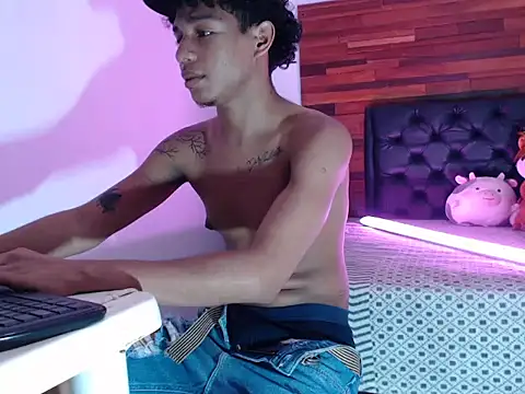 aarom  online show from April 2026 09:30:01 PM