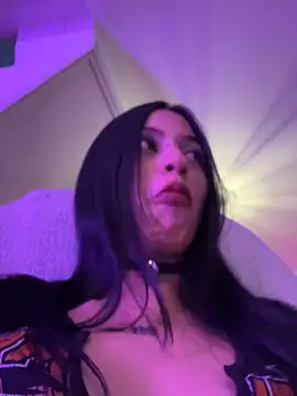 Kattze  online show from April 2026 11:49:02 PM