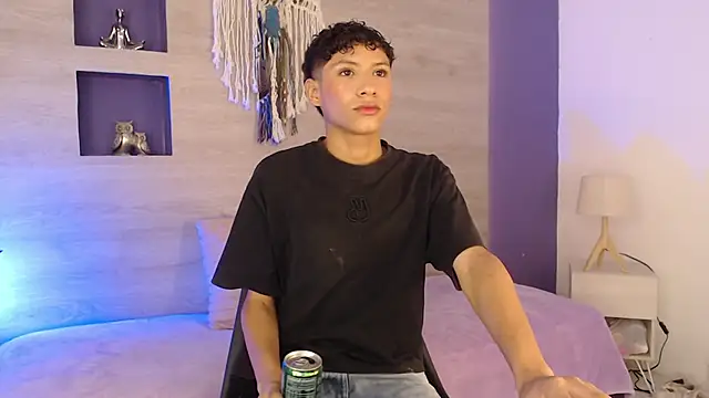 Velvet An online show from May 2026 03:44:01 AM