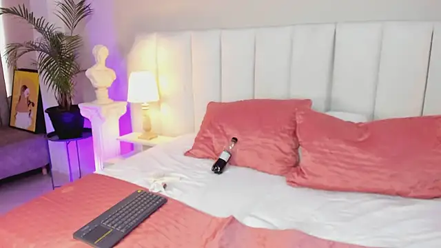 danna ricci online show from April 2026 07:58:01 PM