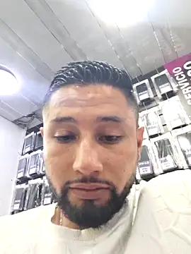 Snapshot of DiegoDass chatting on April 2026 08:42:02 PM DiegoDass online show from April 2026 08:42:02 PM