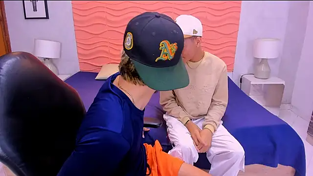 Juan saul1 online show from April 2026 09:19:01 PM