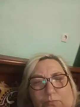 Snapshot of AureliaSky598 chatting on June 2026 01:28:02 AM AureliaSky598 online show from June 2026 01:28:02 AM