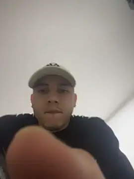 Max valiant online show from April 2026 12:28:01 AM