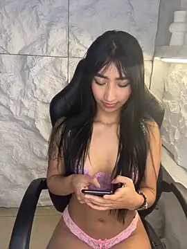 Snapshot of sol__r chatting on April 2026 03:11:01 PM sol r online show from April 2026 03:11:01 PM