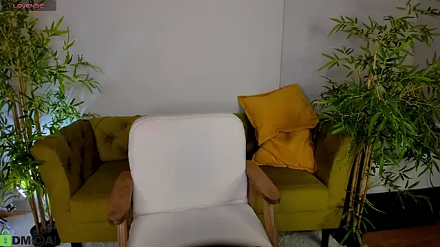 Riddle Lay online show from May 2026 02:45:01 PM