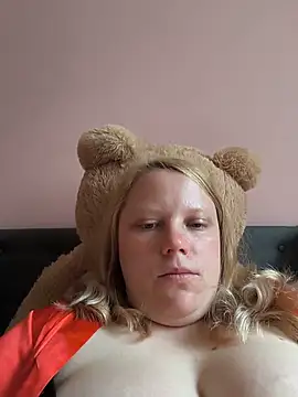 wildaurax online show from May 2026 06:55:01 AM