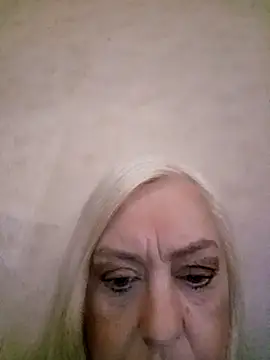 Julia20X online show from April 2026 04:52:02 PM