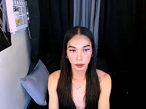 XoTrisha online show from April 2026 07:11:01 AM