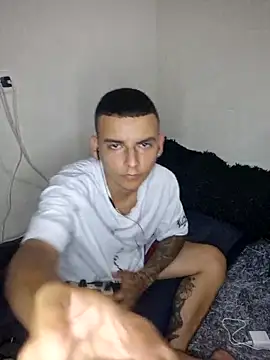 Snapshot of nino_oregano chatting on June 2026 01:05:01 AM nino oregano online show from June 2026 01:05:01 AM