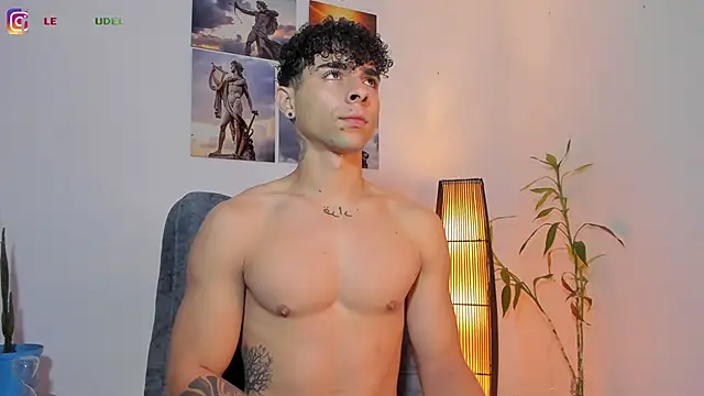 Snapshot of Alex_zt7 chatting on May 2026 08:02:02 PM Alex zt7 online show from May 2026 08:02:02 PM