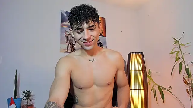 Snapshot of Alex_zt7 chatting on May 2026 01:41:01 PM Alex zt7 online show from May 2026 01:41:01 PM