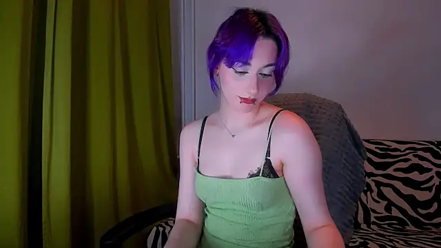 hadley mills online show from April 2026 06:12:02 PM