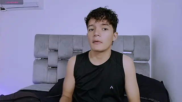 Snapshot of Luca_Voss chatting on April 2026 11:55:02 AM Luca Voss online show from April 2026 11:55:02 AM