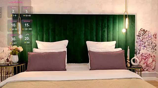 YunaStorm online show from April 2026 02:45:01 PM