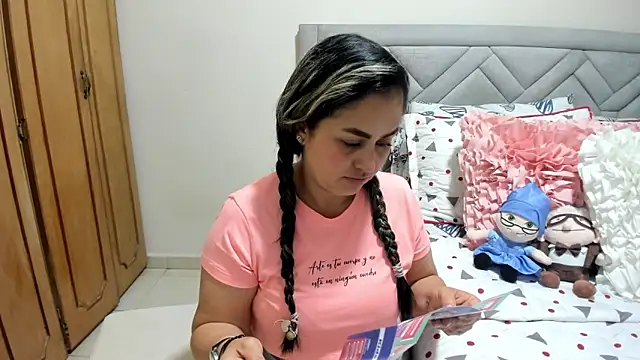 Lauren ws online show from April 2026 09:31:01 PM