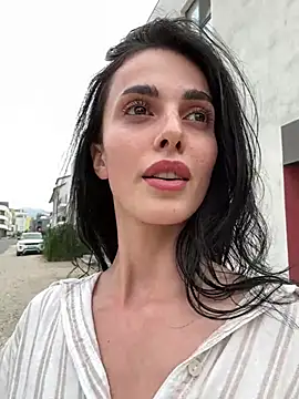 Snapshot of armina_red chatting on June 2026 02:51:02 PM armina red online show from June 2026 02:51:02 PM