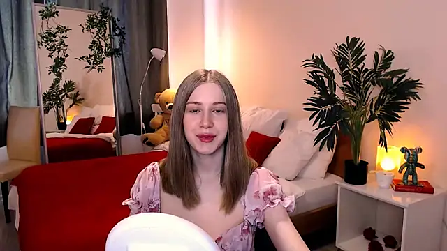 Snapshot of cheeky_chick chatting on May 2026 01:29:01 PM cheeky chick online show from May 2026 01:29:01 PM