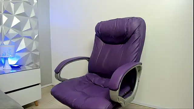 Snapshot of lili-rose1 chatting on May 2026 01:49:02 PM lili-rose1 online show from May 2026 01:49:02 PM