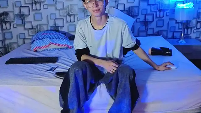 Twink Sebas7 online show from July 2026 12:29:02 PM