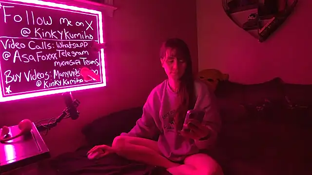 Snapshot of AsaFoXXX chatting on April 2026 04:04:02 PM AsaFoXXX online show from April 2026 04:04:02 PM