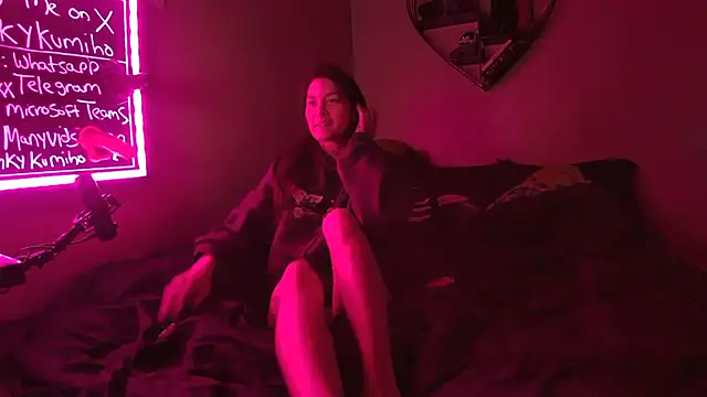 Snapshot of AsaFoXXX chatting on April 2026 03:42:02 PM AsaFoXXX online show from April 2026 03:42:02 PM