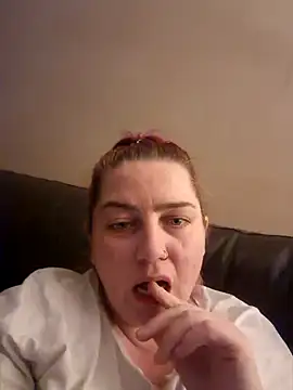 Snapshot of suzy86 chatting on April 2026 08:22:01 PM suzy86 online show from April 2026 08:22:01 PM