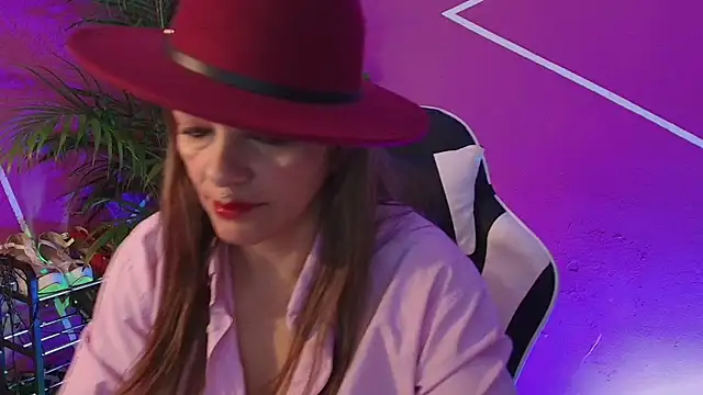 Snapshot of CarolMis_79 chatting on April 2026 12:28:02 PM CarolMis 79 online show from April 2026 12:28:02 PM