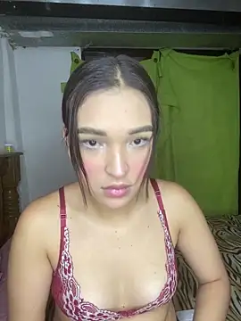 Snapshot of lisa_and_lian chatting on April 2026 09:06:01 PM lisa and lian online show from April 2026 09:06:01 PM