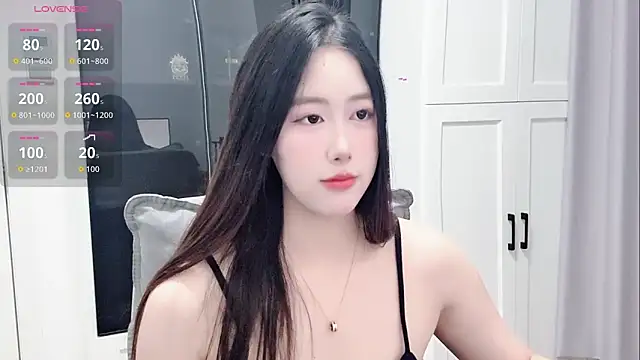 Snapshot of secret-sese chatting on April 2026 01:32:02 PM secret-sese online show from April 2026 01:32:02 PM