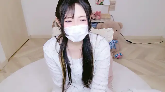 Satomi nn online show from April 2026 04:37:01 AM